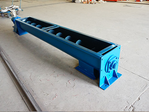 無中心軸干擾,對于輸送帶狀、易纏繞物料有特殊的優越性。